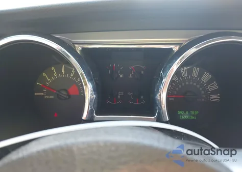 2008 Ford Mustang Gt Deluxe/Gt Premium from USA, damaged, VIN 1ZVHT82H285176717